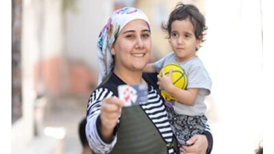 Anne Kart sayesinde çocuklarıyla sokağa çıkabiliyorlar