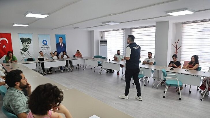 Antalya Büyükşehir Belediyesi’nden siber güvenlik eğitimi