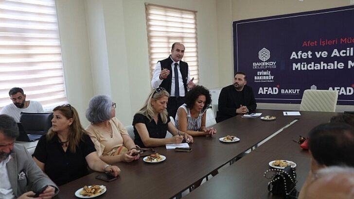 Bakırköy’de Muhtarlarla Deprem Hazırlık Toplantısı