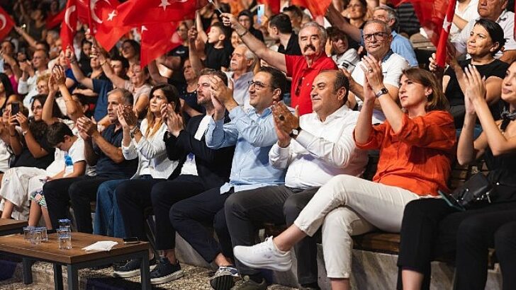 Balçovalılar Sevcan Orhan’la coştu