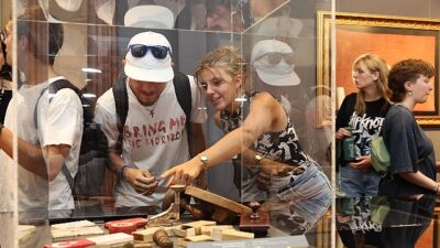 Bu yıl Erasmus+ programı kapsamında 13 ülkeden 51 öğrenci DEÜ’ye katıldı.