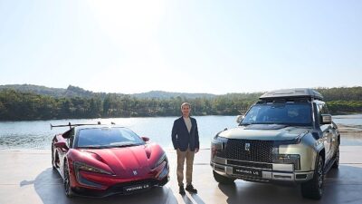BYD Türkiye, Yüzen, Kendi Etrafında Dönen ve Zıplayabilen Araçlarıyla Türkiye’de Teknoloji Gösterisi Yaptı