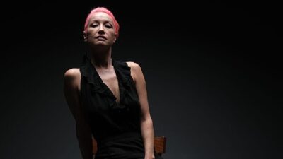 Elçin’den birinci tekli: İyileşmedim