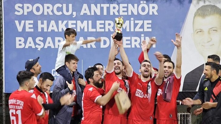 Gölcük Belediye Başkanlık Kupası’nda Şampiyon İhsaniyespor