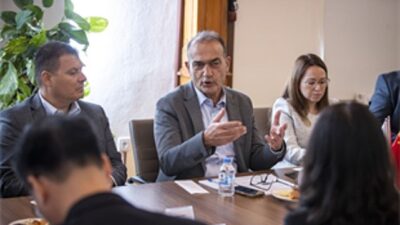 İzmir ile Çin deniz ulaşımında iş birliği yapacak