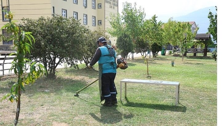Kartepe Belediyesi’nden Yeni Eğitim Yılı Öncesi Okullarda Ağır Mesai