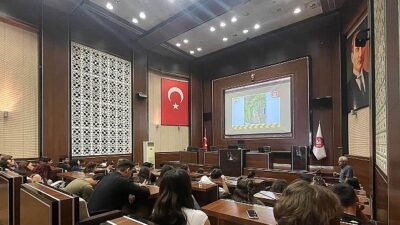 Keçiören Belediyesi’nden Stajyer Öğrencilere İş Güvenliği Eğitimi