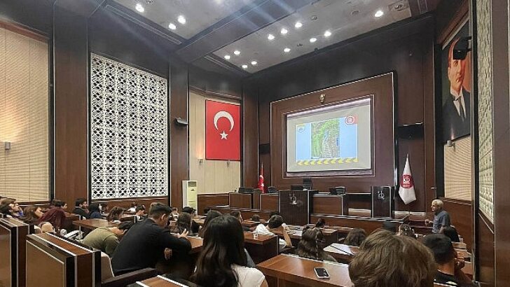 Keçiören Belediyesi’nden Stajyer Öğrencilere İş Güvenliği Eğitimi