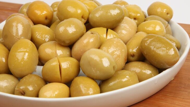 Kırma Yeşil Zeytin Tarifi