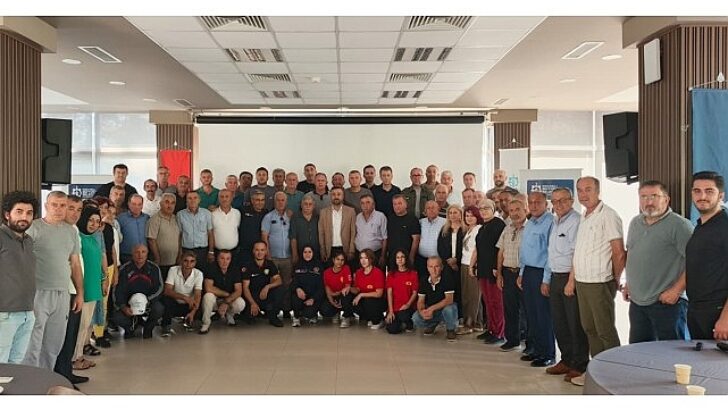 Kocaeli’de muhtarlara üç boyutlu eğitim