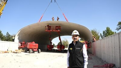Lider Altay Türkiye’de Birinci Kere Denenen Teknikle İnşaatı Süren Köprülü Kavşağın Trafiği Rahatlatacağını Açıkladı