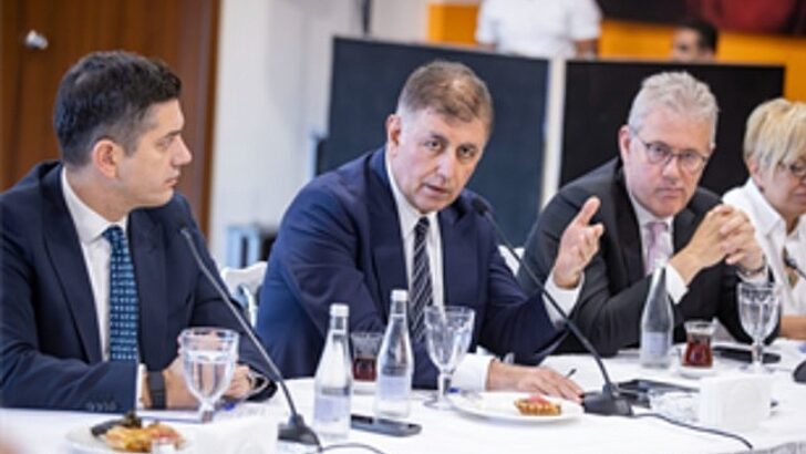Lider Tugay: İzmir’in kabuğunu kırması, öncü kent olması için çalışıyoruz