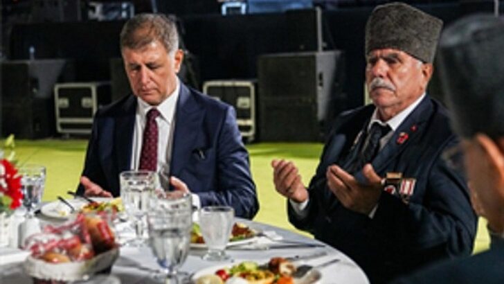 Lider Tugay: Özgürlüğümüzü şehitlerimizin canına ve gazilerimizin yüreğine borçluyuz