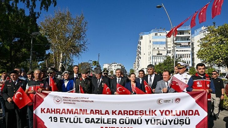 Lider Vekili Özdemir Gaziler Günü’nü kutladı
