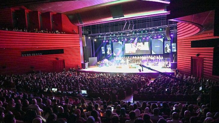 “Müslüm Gürses Şarkıları” Konseri Unutulmaz Bir Akşam Yaşattı