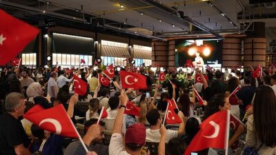 Terminal Kadıköy’de Spor Coşkusu: Basketbol, Futbol ve Voleybol Maçlarıyla Binlerce Seyirciyi Buluşturdu