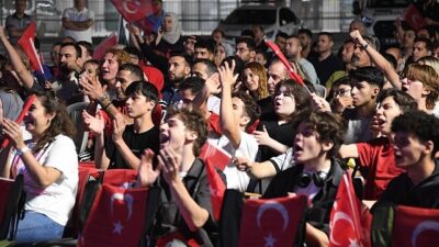 Ulusal heyecan Osmangazi Meydanı’nda yaşandı