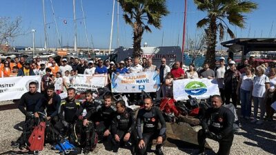 Urla’da kıyı ve deniz paklığı yapıldı