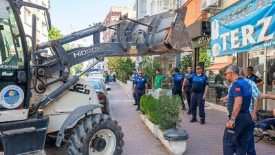 Yenişehir Belediyesi kaldırım ve yol işgali kontrollerini sürdürüyor