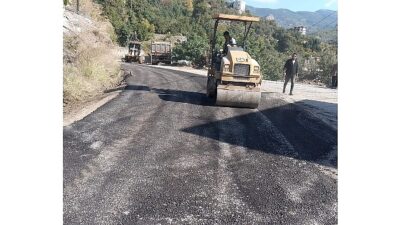 Alanya kırsalında ağır mesai