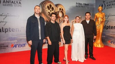 Altın Portakal’da Birinci Gala: “Gelin Ekibi 2” Takımıyla Birlikte Seyirci Karşısındaydı