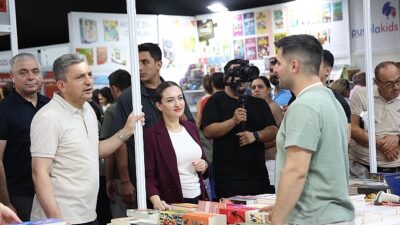 Antalyalılardan 15. Antalya Kitap Fuarı’na ağır ilgi