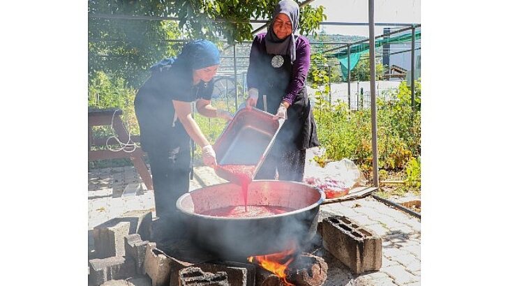 Bayan kooperatiflerinde kış hazırlığı başladı