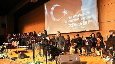 Belediye Başkanı Arı, “Kim Var” Sanat Aktifliğine Katıldı