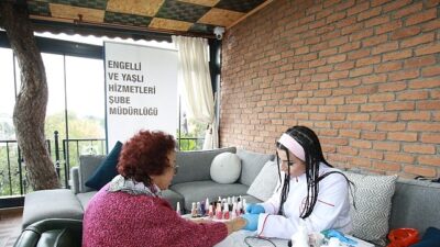 Beyaz Kalpler’den ‘Saygınlar’a hoşluk dokunuşu