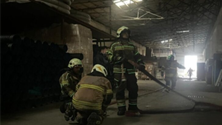 Bornova’daki depo yangınına süratli müdahale