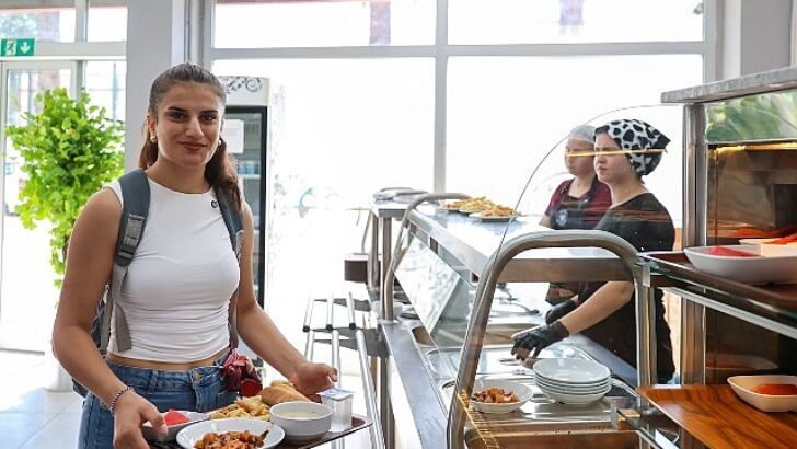 Buca Belediyesi’nden öğrenci bütçesine takviye