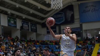 Büyükşehir Belediyespor Basketbol ve Voleybolda Mağlubiyet Yüzü Görmüyor