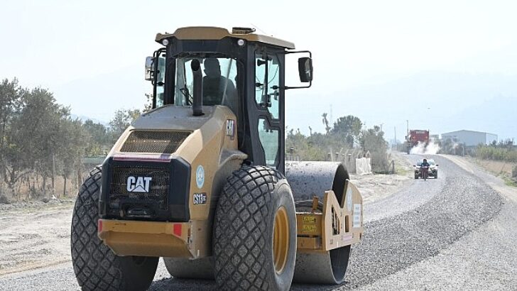 Büyükşehir Turgutlu’da 10 Kilometrelik Sathi Kaplama Çalışmasını Tamamladı