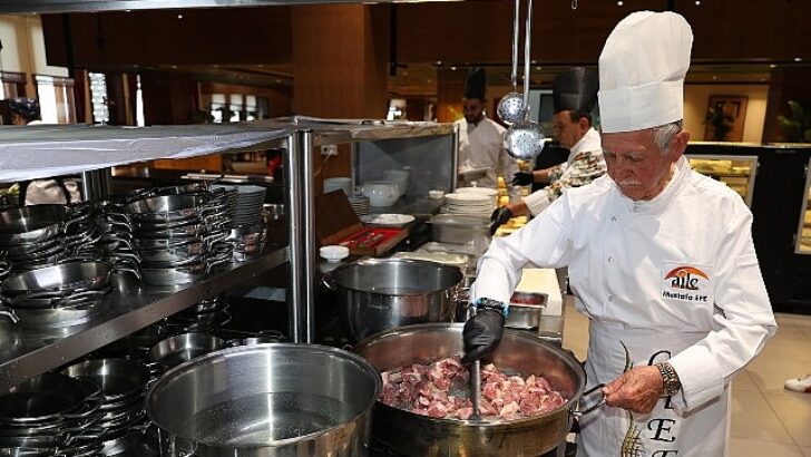 Büyükşehir’den Dünya Aşçılar Gününde “Vefa Sofrası” Aktifliği