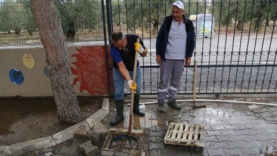 Edremit Belediyesi sağanak yağışlara Karşı 7/24 alanda