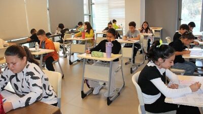 Efes Selçuk Belediyesi’nden öğrencilere manalı dayanak