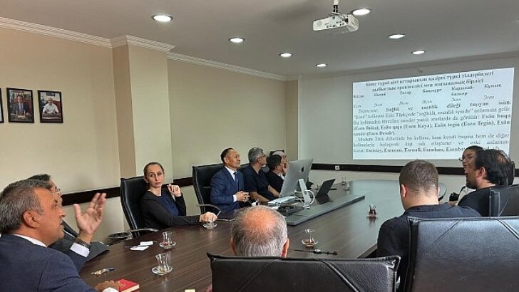 Ege Üniversitesinde Türk Dünyasının Dil Birliği Konuşuldu