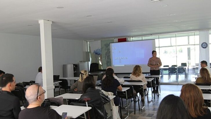 EÜ AROM’da Erasmus K2 proje tecrübeleri paylaşıldı