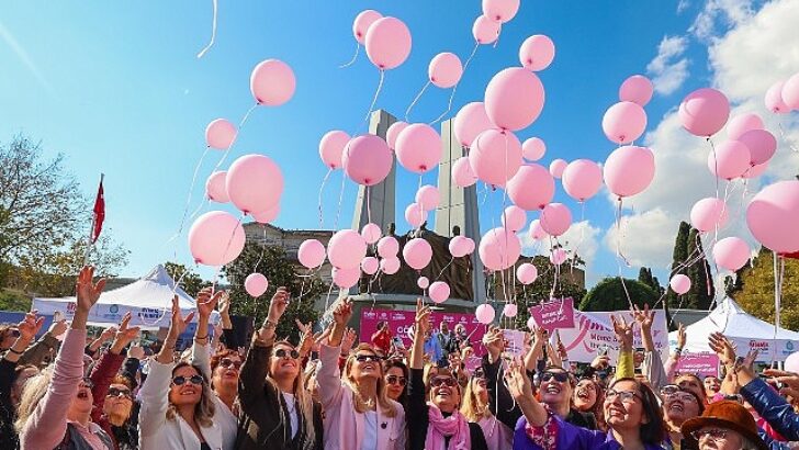 Göğüs Kanseri Farkındalığı İçin Bakırköy’de Gökyüzüne Pembe Balonlar Uçuruldu