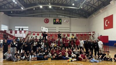 Gölcük Belediyespor Erkek Voleybol Kadrosu Galibiyetle Başladı