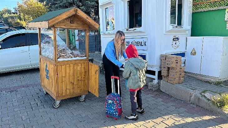 Güzelbahçe Belediyesi’nden Süt-Simit Takviyesine Devam