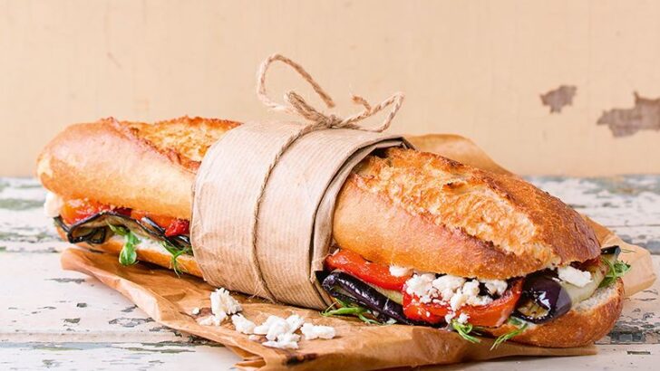 Izgara Sebzeli Ve Feta Peynirli Sandviç Tarifi