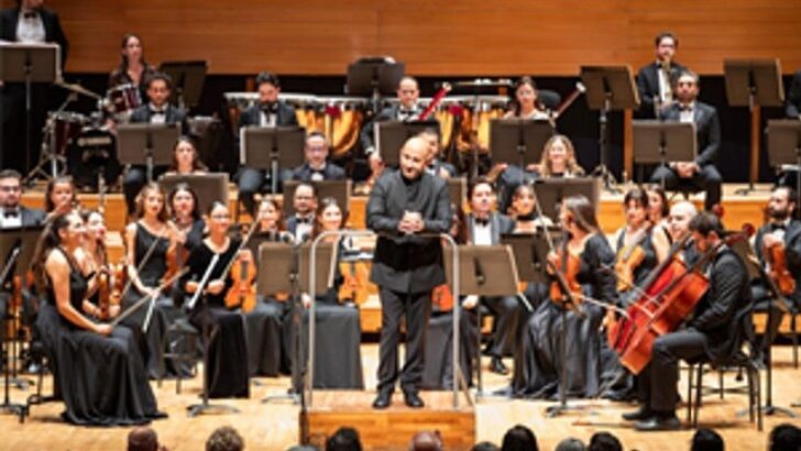 İzmir Oda Orkestrası’ndan Cumhuriyet Bayramı’na özel mükemmel konser