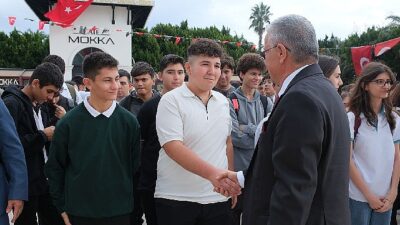 Kemer’de Cumhuriyet Bayramı kutlamaları resmi merasimle başladı