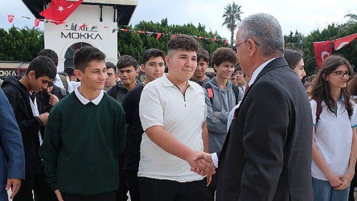 Kemer’de Cumhuriyet Bayramı kutlamaları resmi merasimle başladı