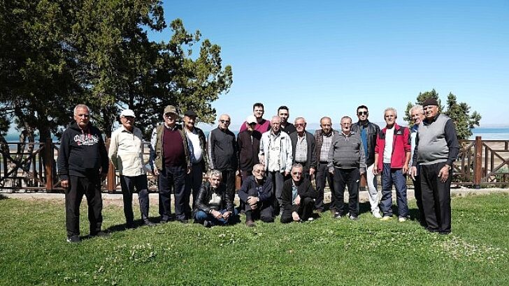 Konya Büyükşehir Huzurevinde Kalan Büyüklerimiz İçin Kamp Aktifliği Düzenledi