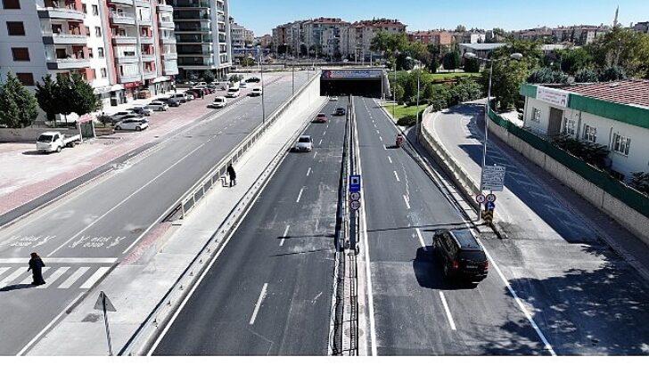Konya Büyükşehir Vatan Caddesi Köprülü Kavşağı’nda Yol Kalitesini Yükseltti