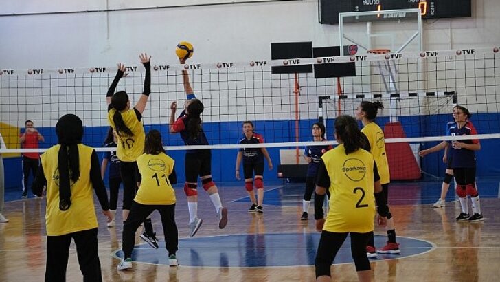 Konya Büyükşehir’in 28 İlçedeki Kış Spor Okulları’nda Kayıt Heyecanı Başladı