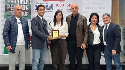 Körfez’in eski oyuncusu Orhan Ak, Kitap Fuarı’nda açıkladı; “Kocaelispor sayesinde var oldum”