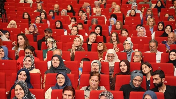 “Kötü kelam dengeyi bozar, yeterli kelam huzuru kurar”